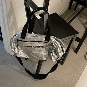 YSL duffel bag.  Perfect condition used once.